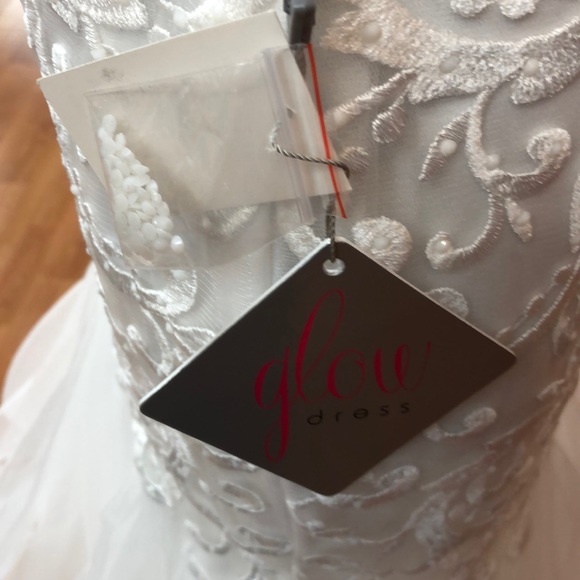 ✔️ White prom dress adorned with beads - Picture 7 of 8